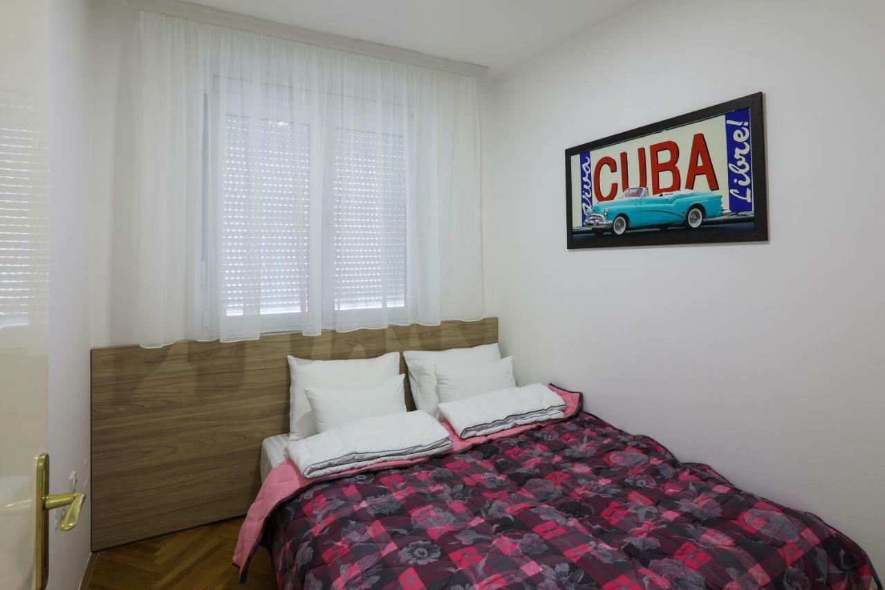 Apartment Promenada 35 Novi Sad Exteriör bild